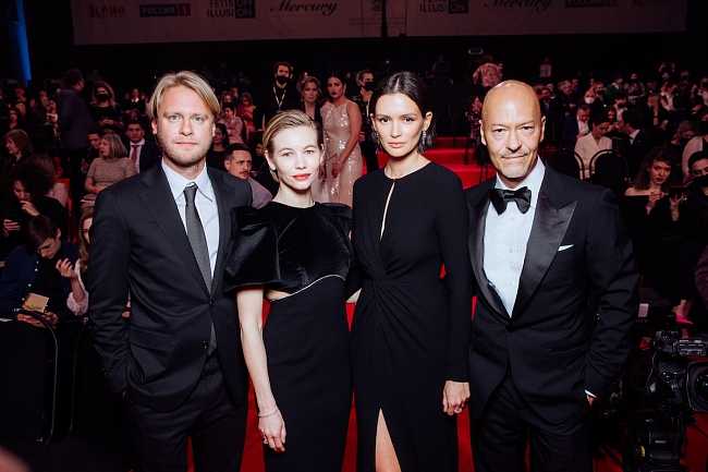 «золотой орел»: 10 самых красивых бьюти-образов красной дорожки