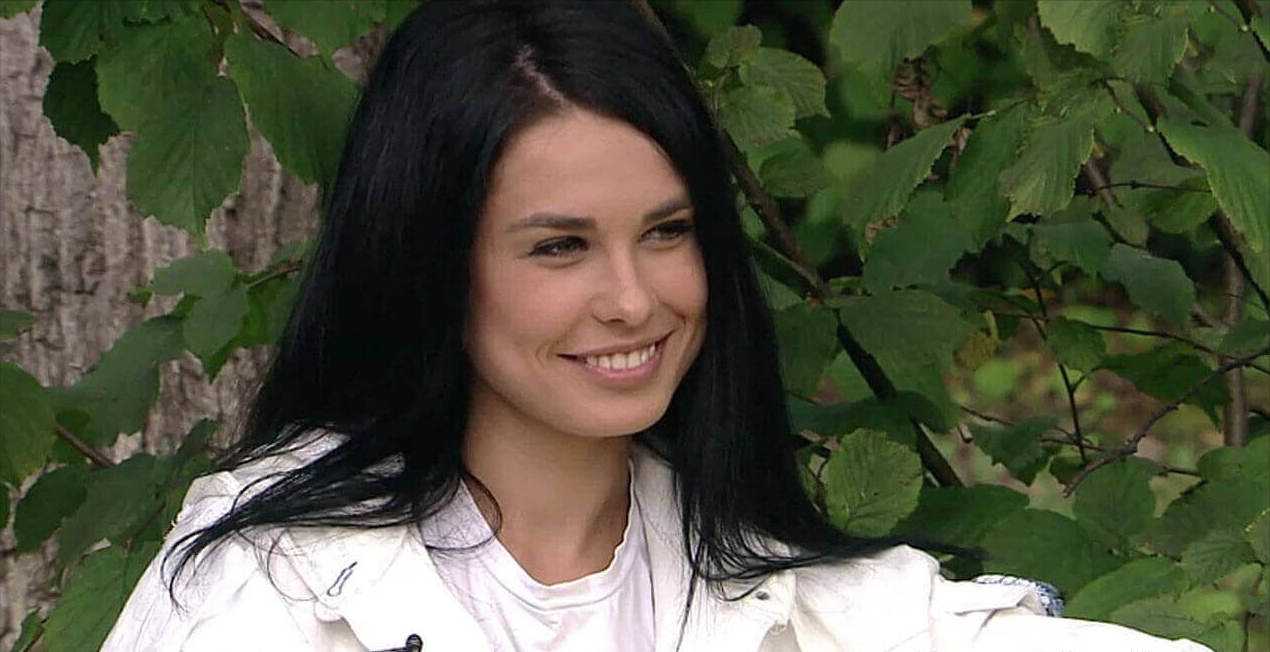 Фамилии девушек из дома 2.