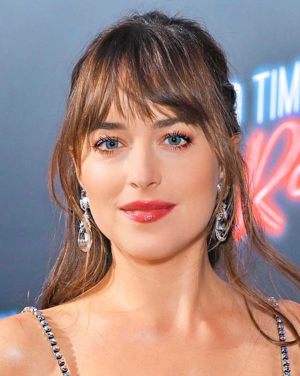 7 знаменитостей, которые скрывали страшные тайны о своей жизни - starya.net