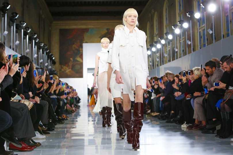 Атака клонов: balenciaga представляет летнюю коллекцию 2022 года