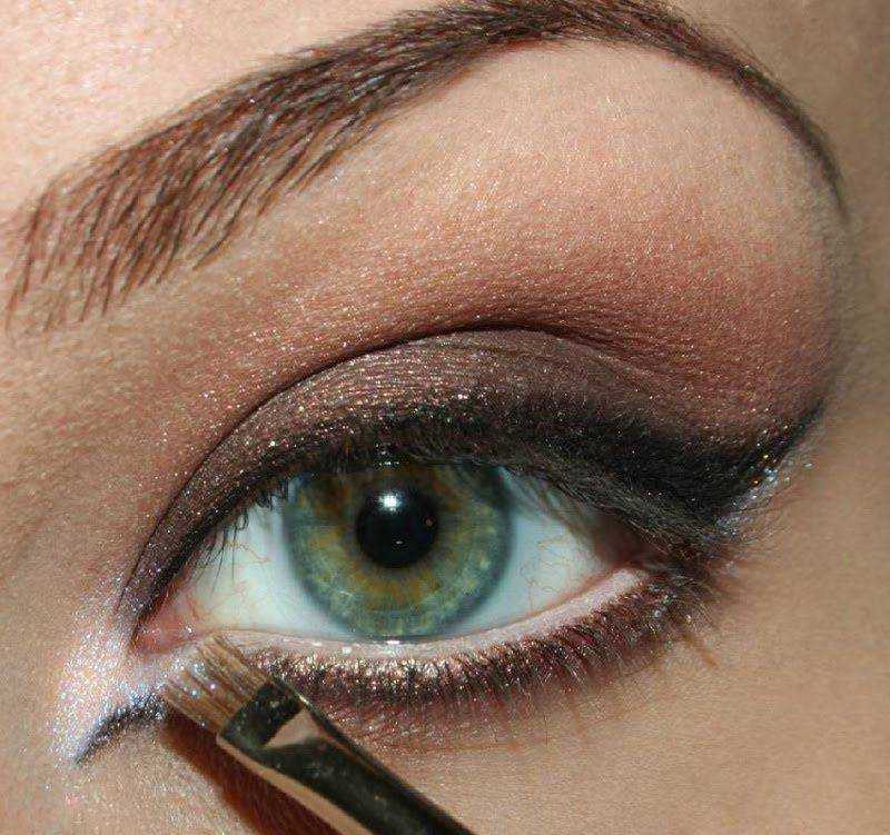 Как правильно нарисовать красивые стрелки на глазах карандашом - top100beauty