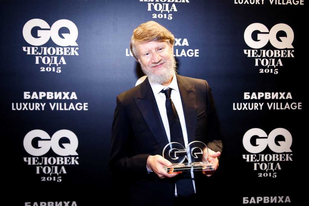 Борис гребенщиков получил премию журнала gq "человек года"