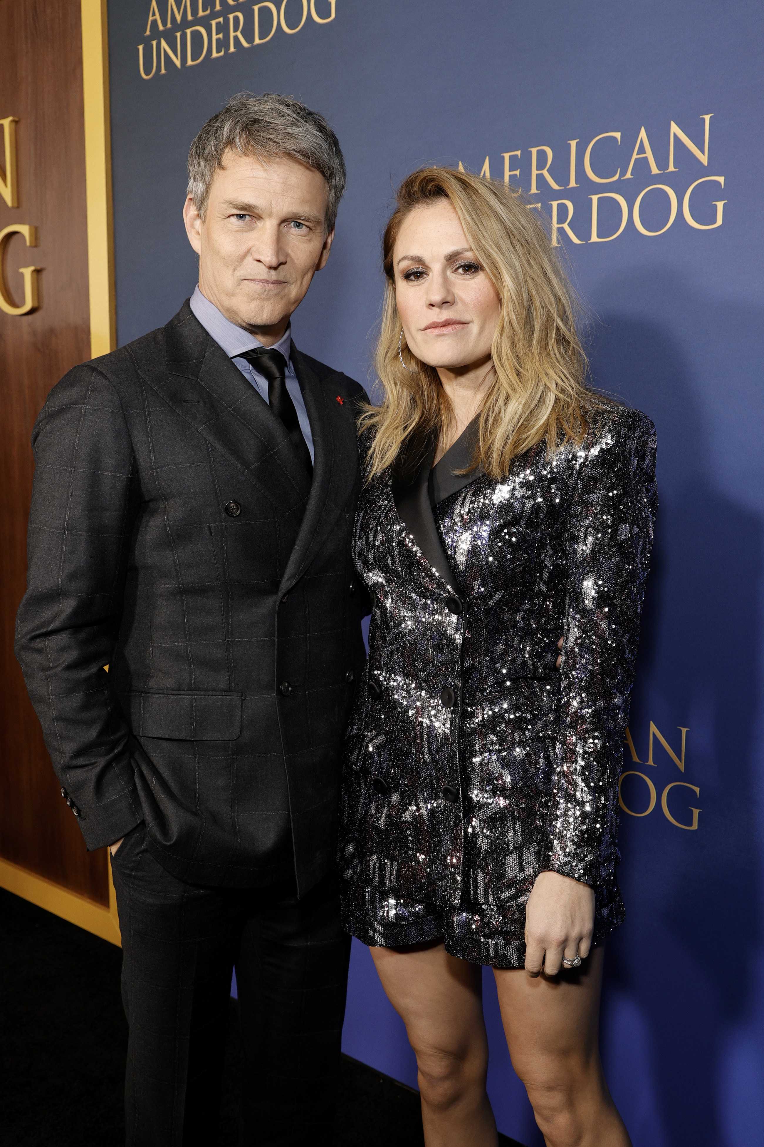 What is anna paquin and stephen moyer's relationship like?