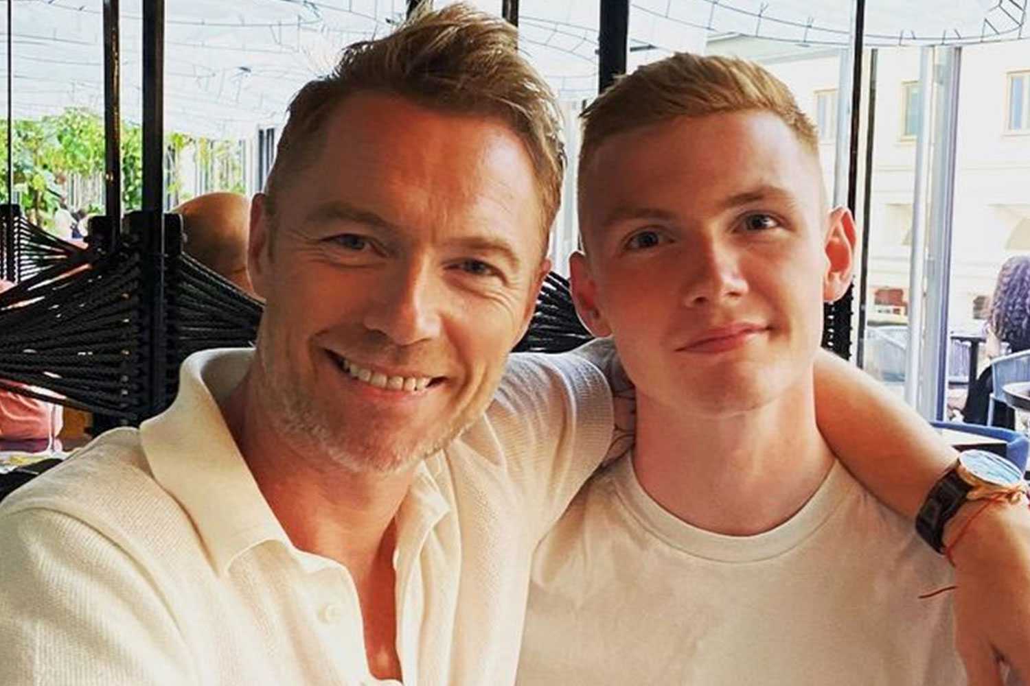Ronan keating bio, wife, relationship, married, kids, age, height
