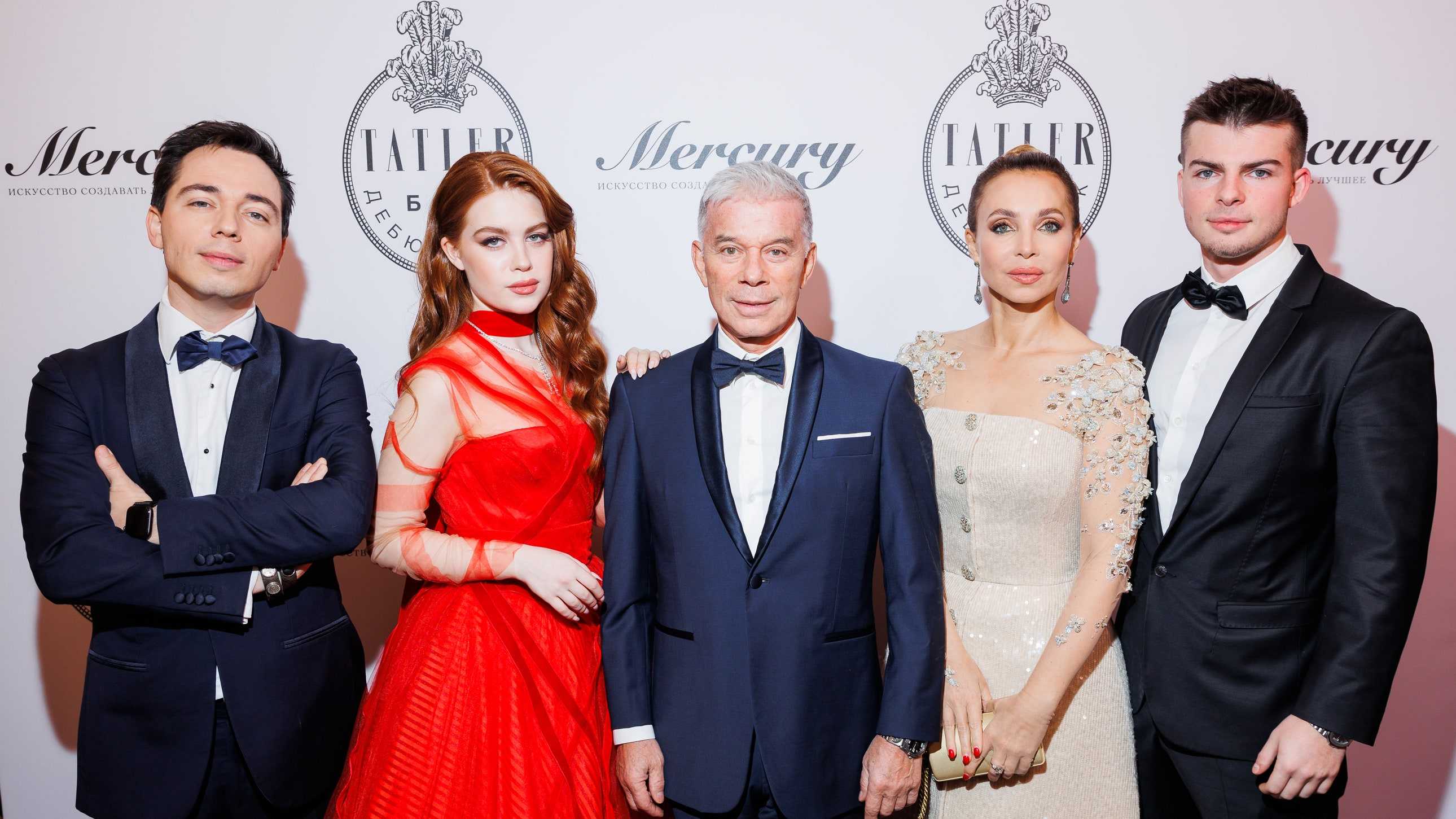 В москве прошел юбилейный бал дебютанток tatler