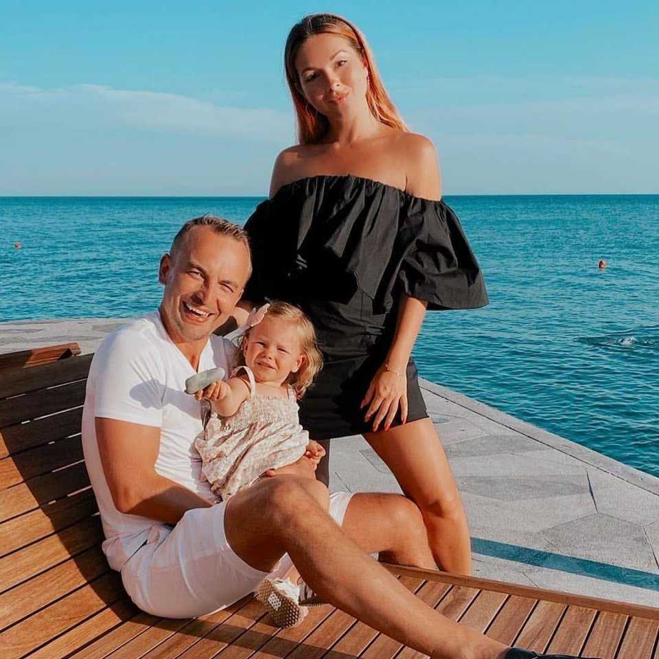 Почему лоя вернулась в 5sta family