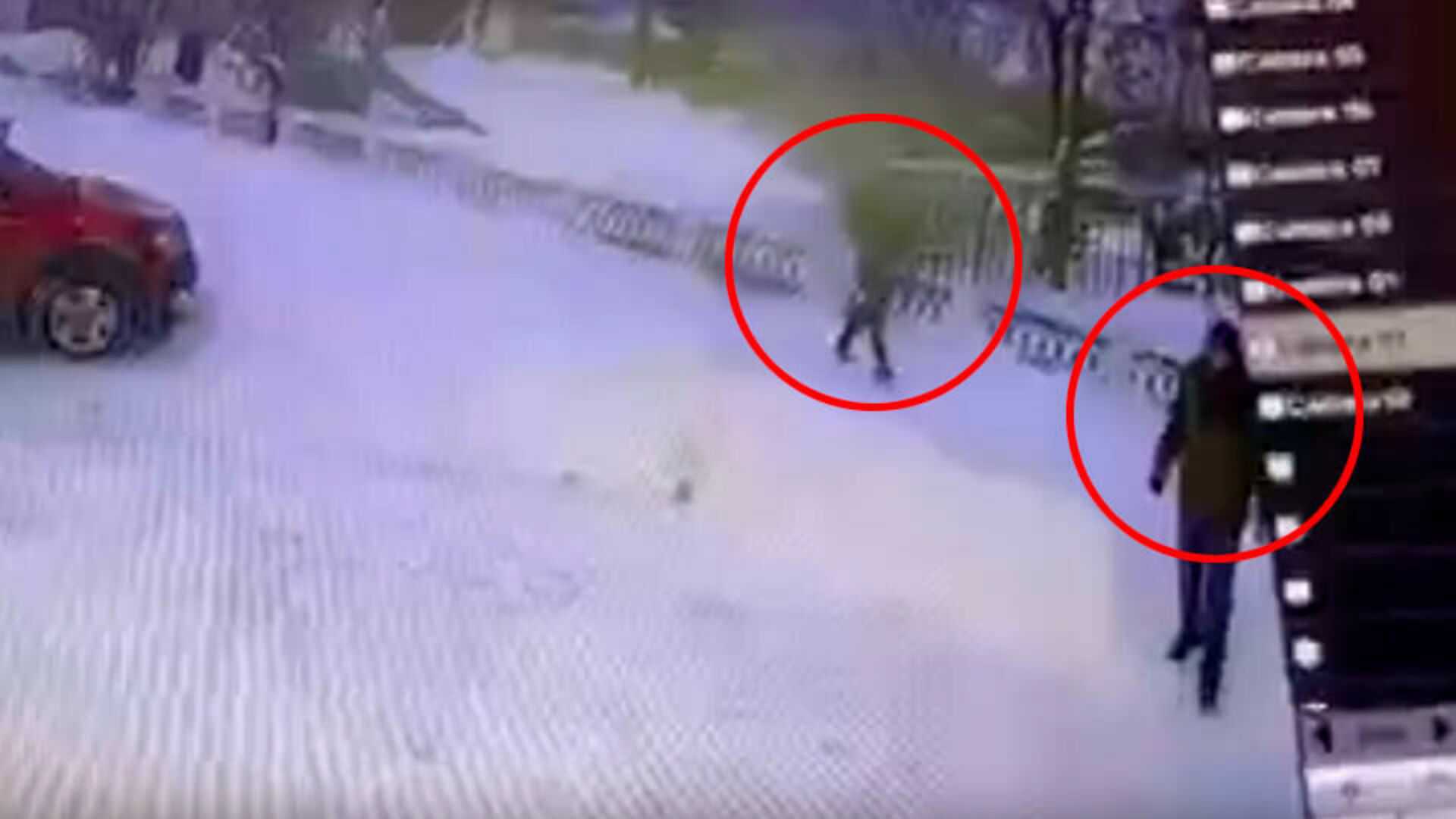 21-летняя звезда Холостяка Лиза Адаменко на шоу Алена, блин откровенно рассказала о своем романе с олигархом Валентином Ивановым