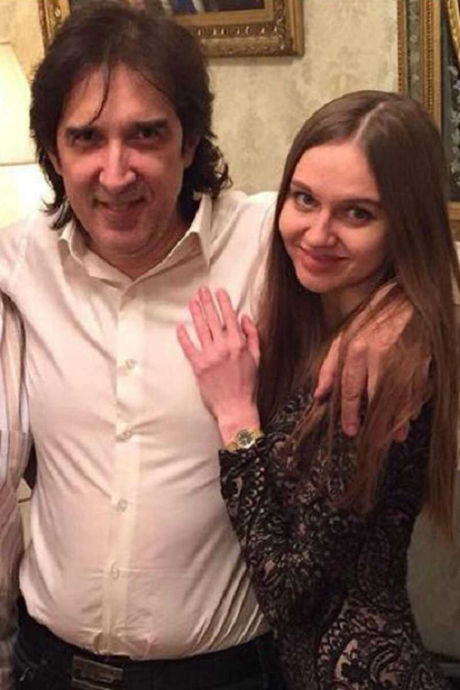 Молодая невеста, koнцерты, «cyперстap!»: kak u где ceйчac жuвет kaй meтов
