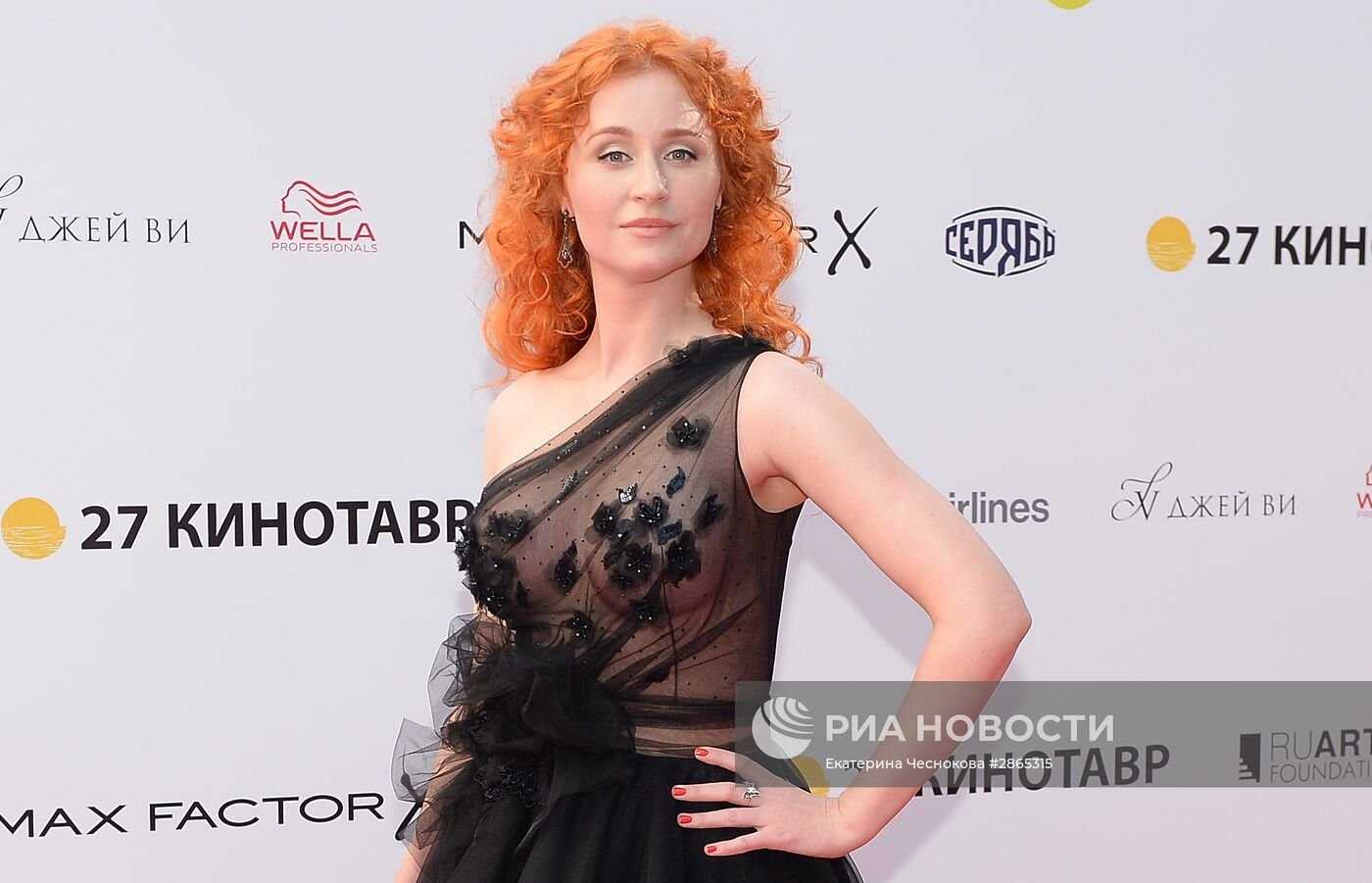 Нина Курпякова об актерской и режиссерской работе, женской красоте и детстве, которого не было