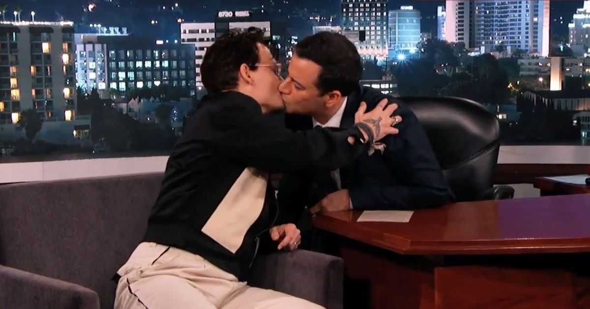 Johnny depp had both pink and jimmy kimmel turning red during his surprise appearance on live