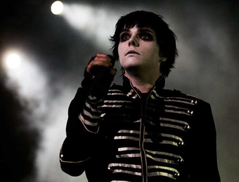 Вернутся ли my chemical romance? джерард уэй, экс-солист my chemical romance: «я носил маску несколько лет, но теперь обрел свободу когда распались my chemical romance.
