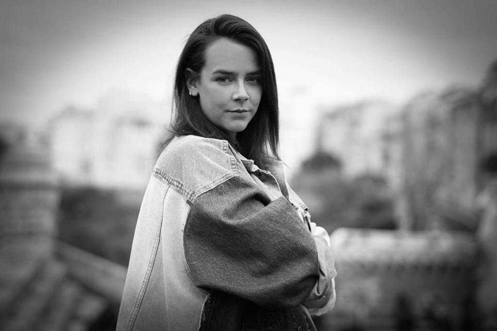 21-летняя Камилла Готлиб — член королевской семьи Монако и внучка одной из самых блистательных кинодив Голливуда, великолепной Грейс Келли
