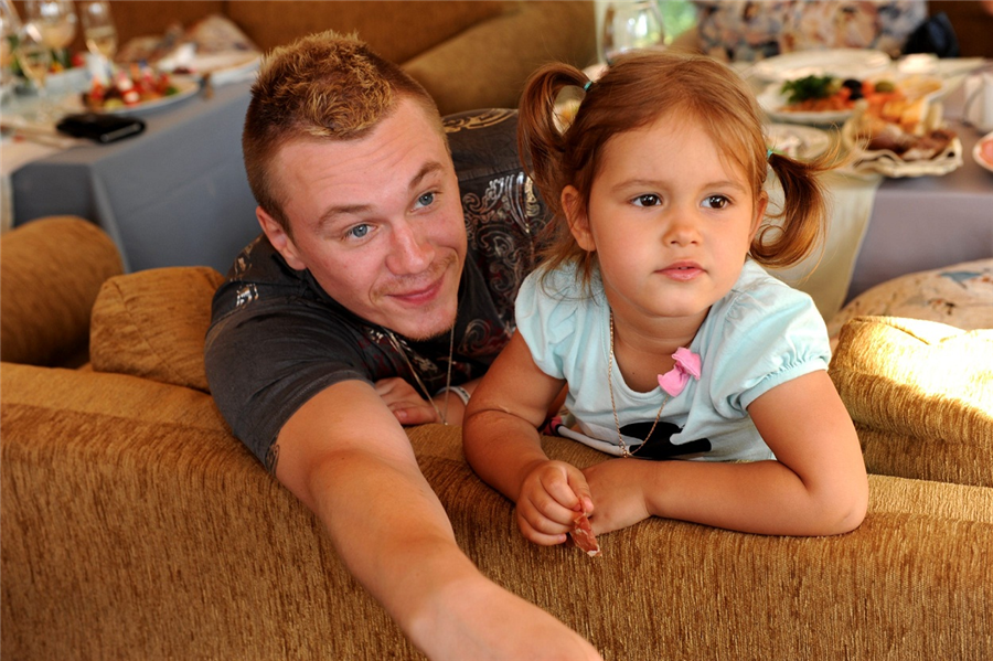 Антон зацепин: биография, личная жизнь, жена и дети