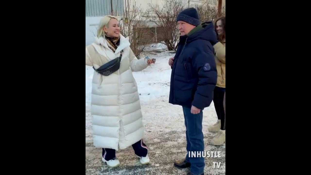 Какую машину подарила клава кока папе: подробности и фото